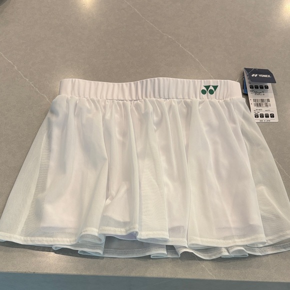 Onex White Sports Skirt - Picture 1 of 4